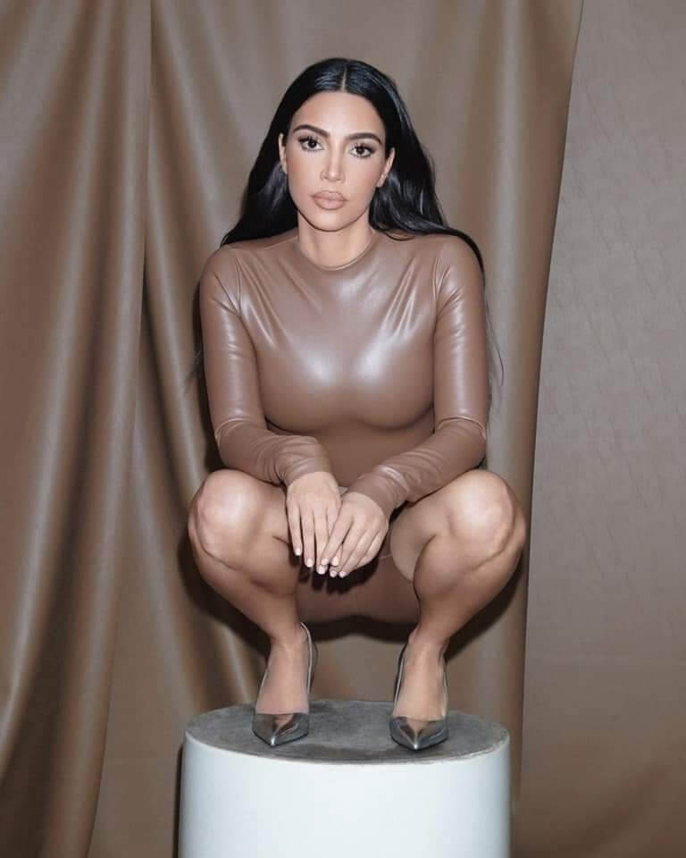 Kim Kardashian 4