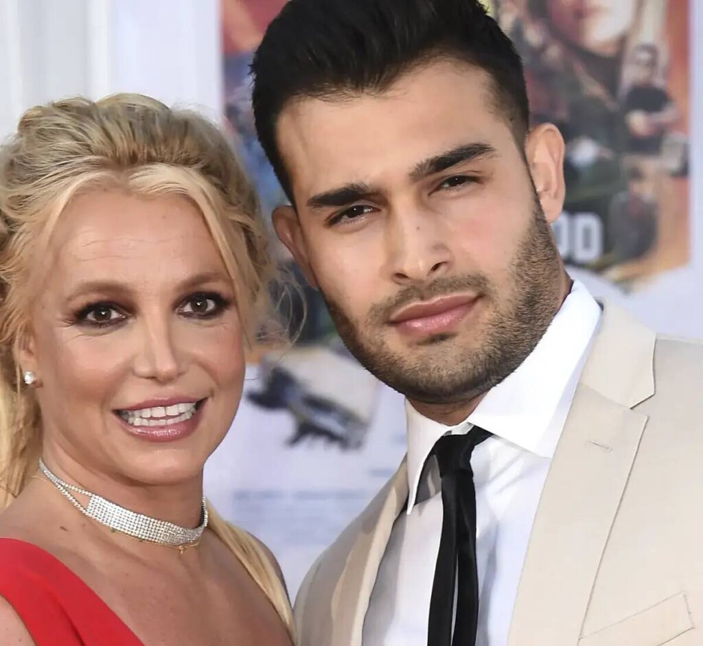 Britney Spears engaged to boyfriend Sam Asghari